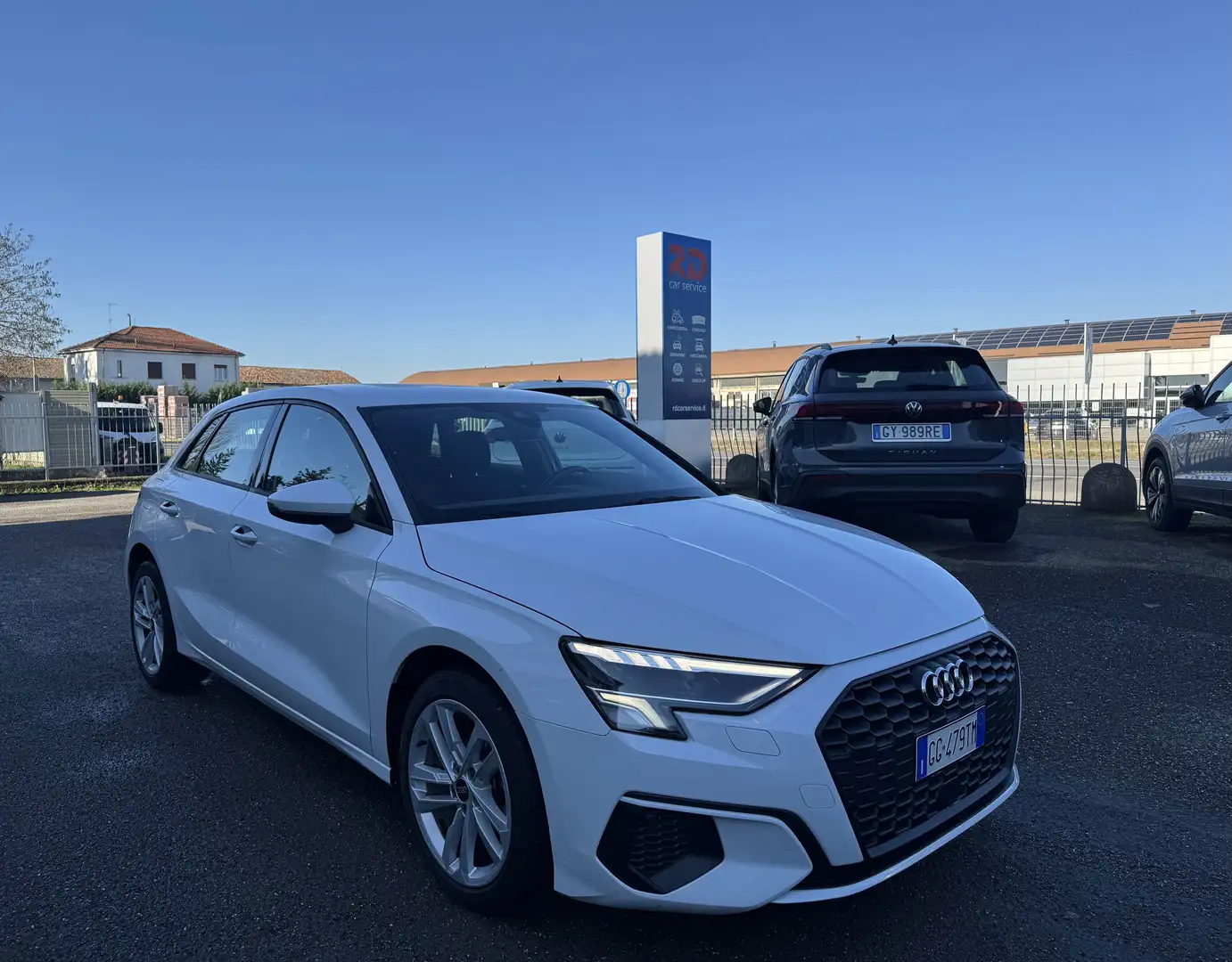 Audi A3 Sportback 2.0TDi 116cv Advanced // NO VINCOLI Weiß - 2