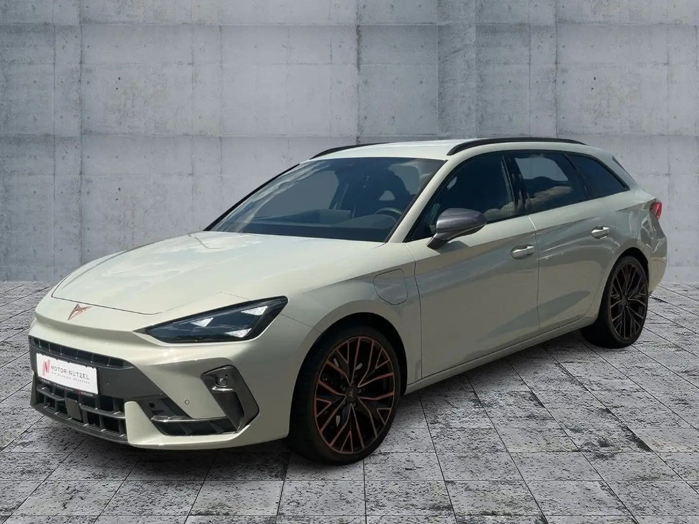 CUPRA Leon ST 1.5 e-Hybrid DSG VZ MATRIX+NAV+AHK+ACC Grau - 2