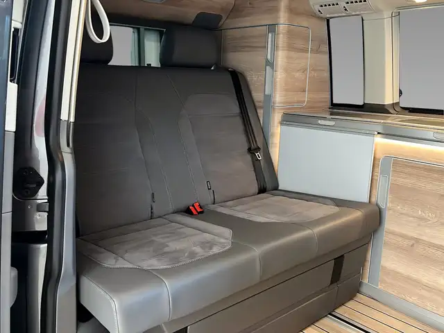 Volkswagen T6 California view 10
