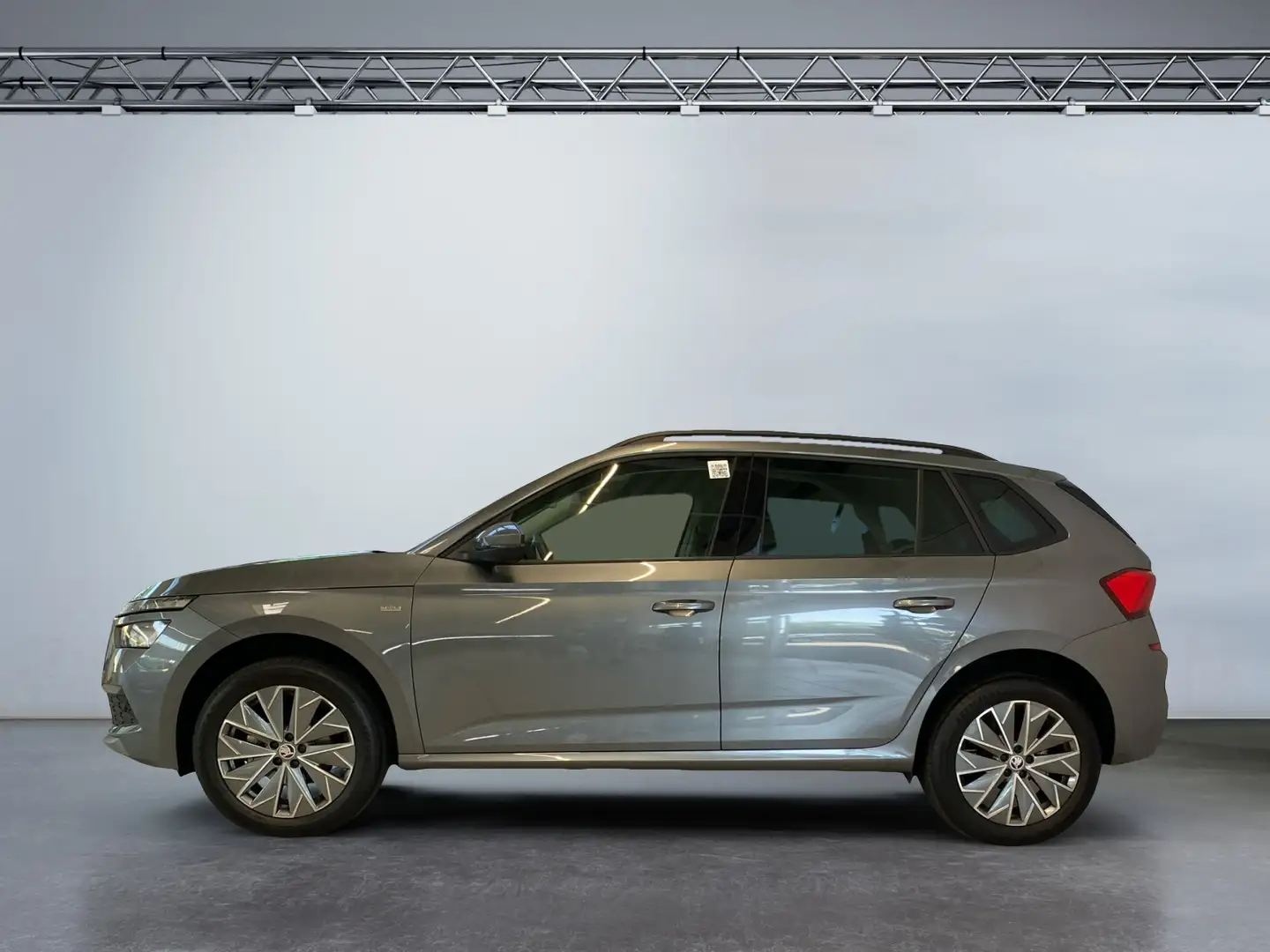 Skoda Kamiq Tour 1.0 TSI Einparkhilfe LED NAVI SHZ Grigio - 2