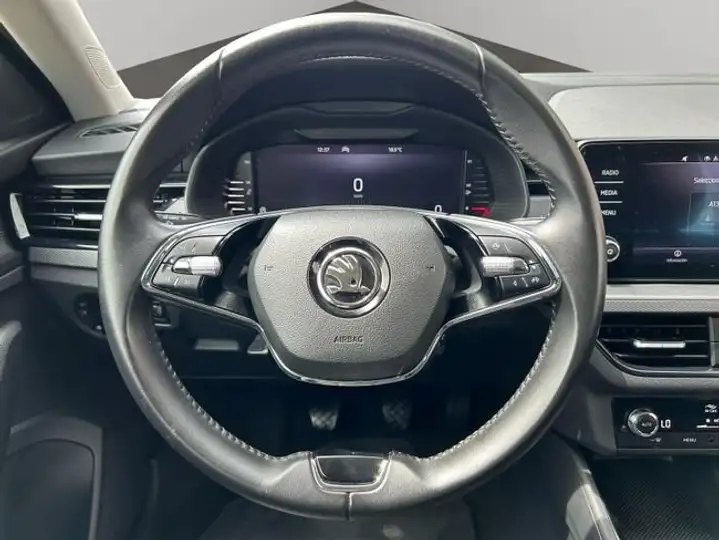 Škoda Scala 1.0 TSI Ambition (2020-) 2023, foto 11