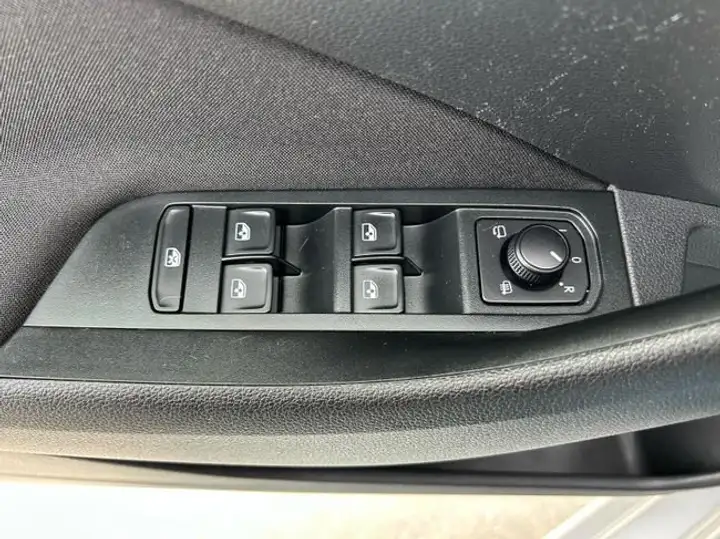 Škoda Scala 1.0 TSI Ambition (2020-) 2023, foto 13