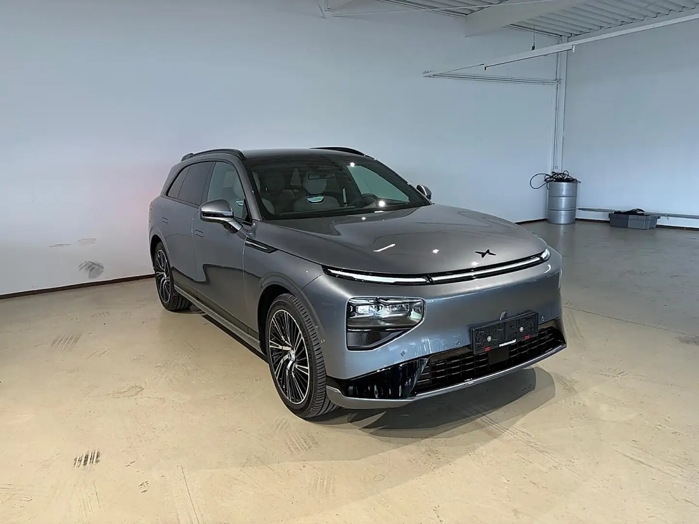 Xpeng G9 Performance AWD ~ 0% LEASING MÖGLICH Grau - 1
