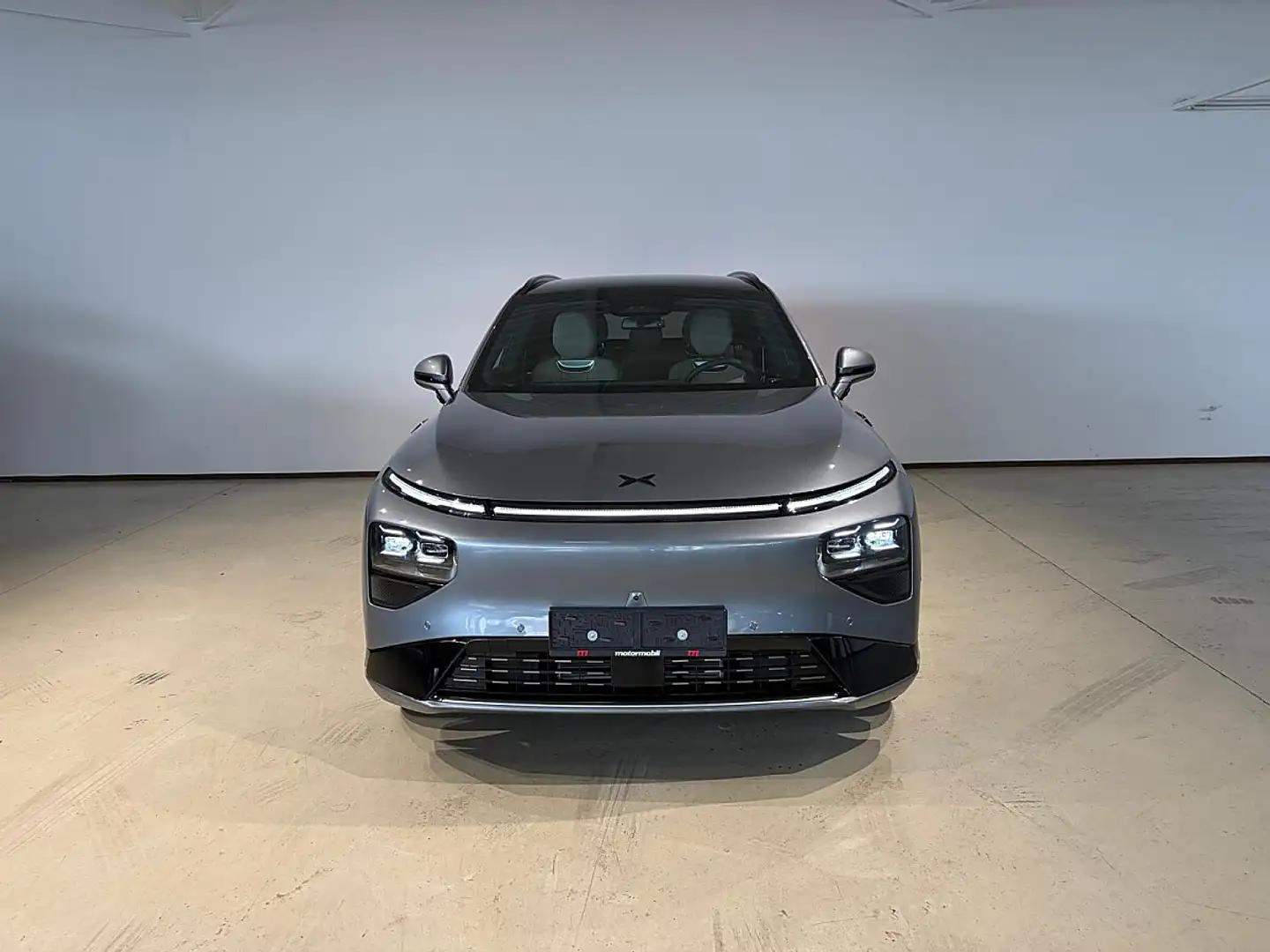 Xpeng G9 Performance AWD ~ 0% LEASING MÖGLICH Grau - 2
