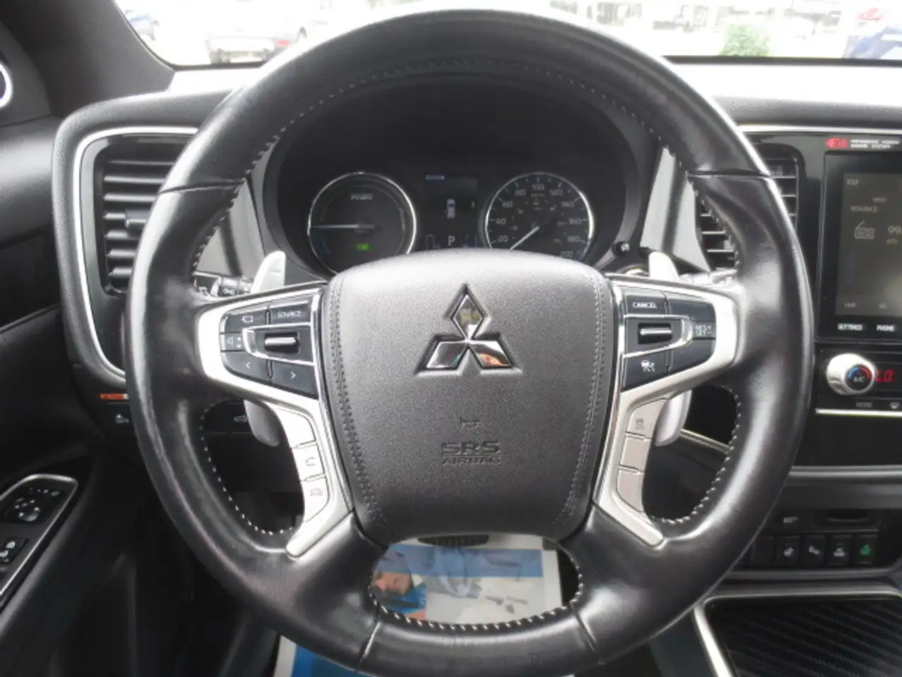 Mitsubishi Outlander снимка Mitsubishi Outlander