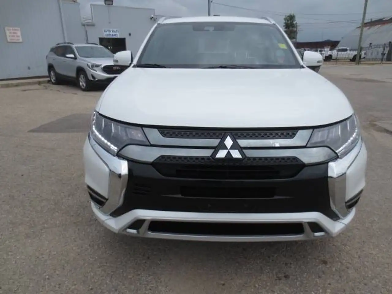 Mitsubishi Outlander снимка Mitsubishi Outlander