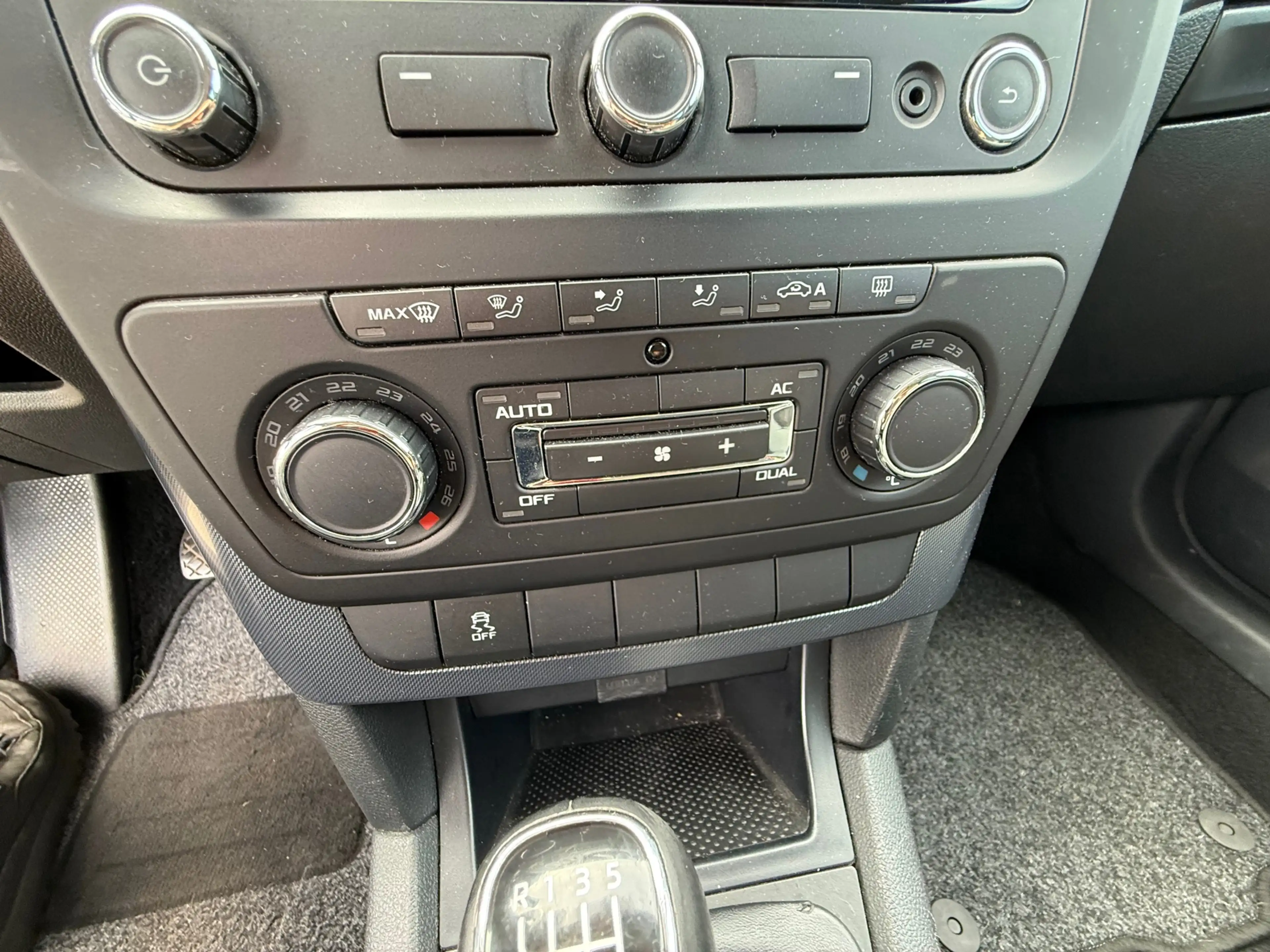 Skoda Yeti 1.2 TSI Adventure|trekhaak|rijklaar prijs| — photo 18
