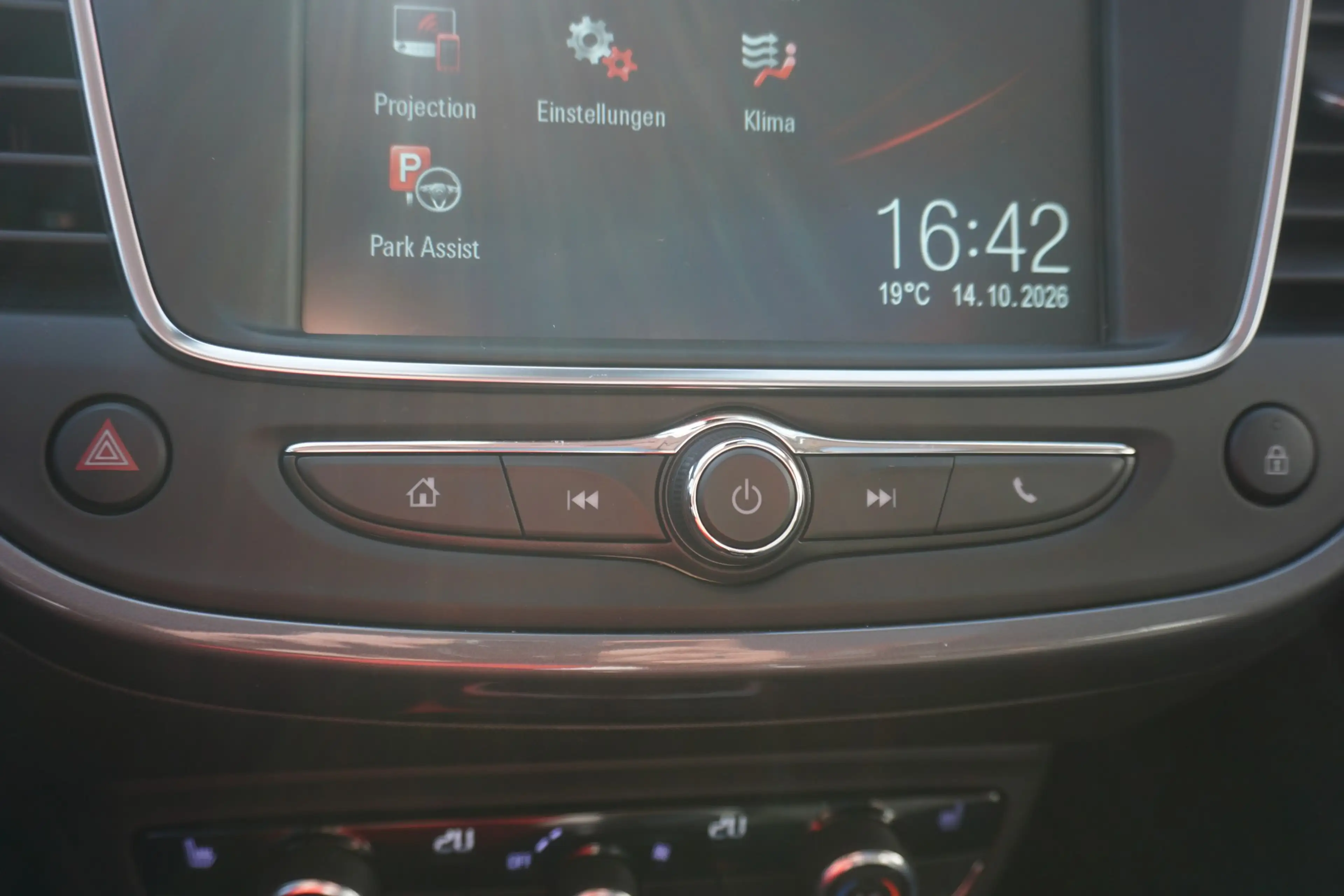 Opel Crossland 1.2  Elegance LED Panorama Totwinkel — photo 14