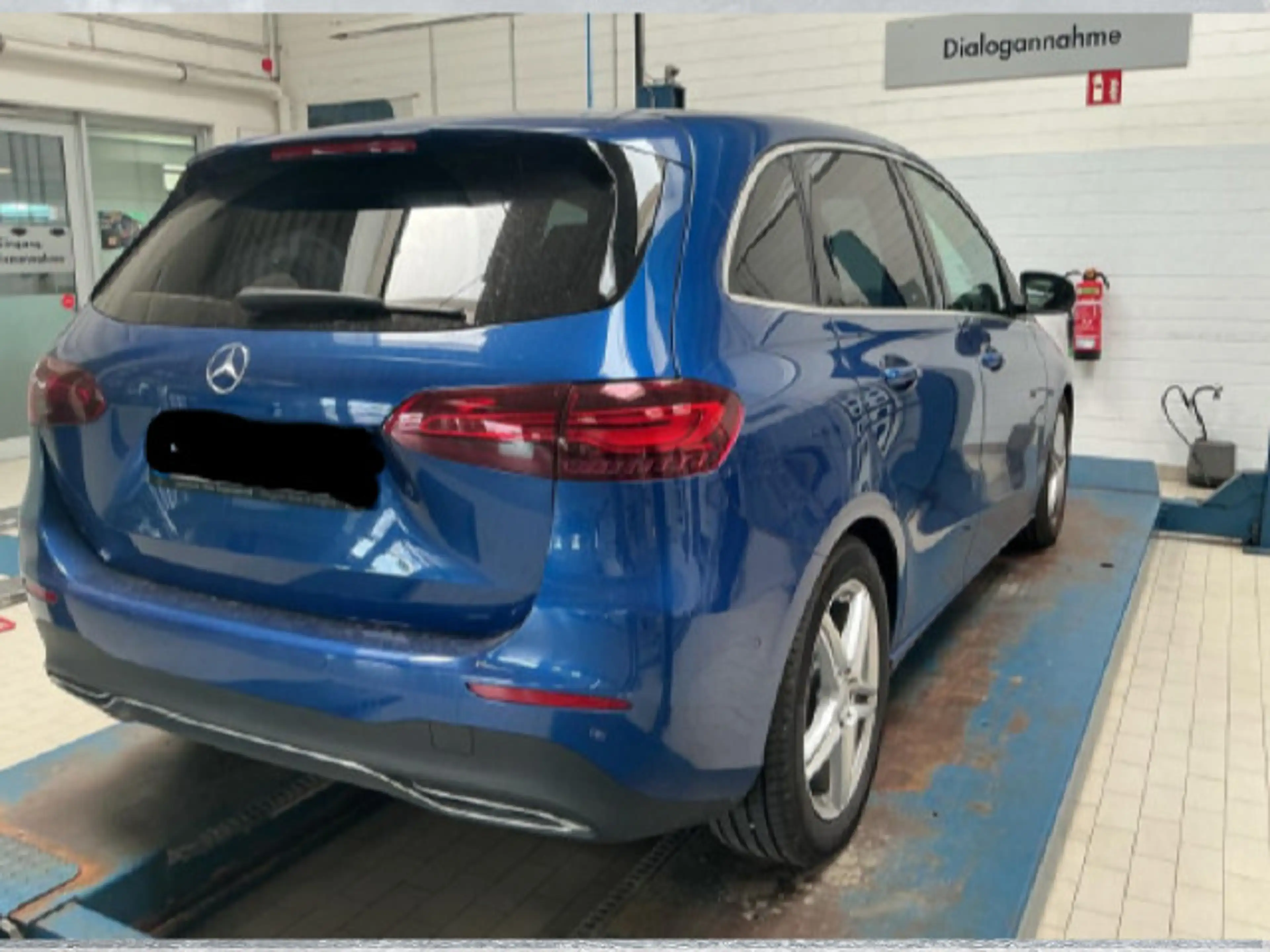Mercedes-Benz B 220 Progressive 4Matic 2.0 CGI DCT Navi LED Ka — photo 3