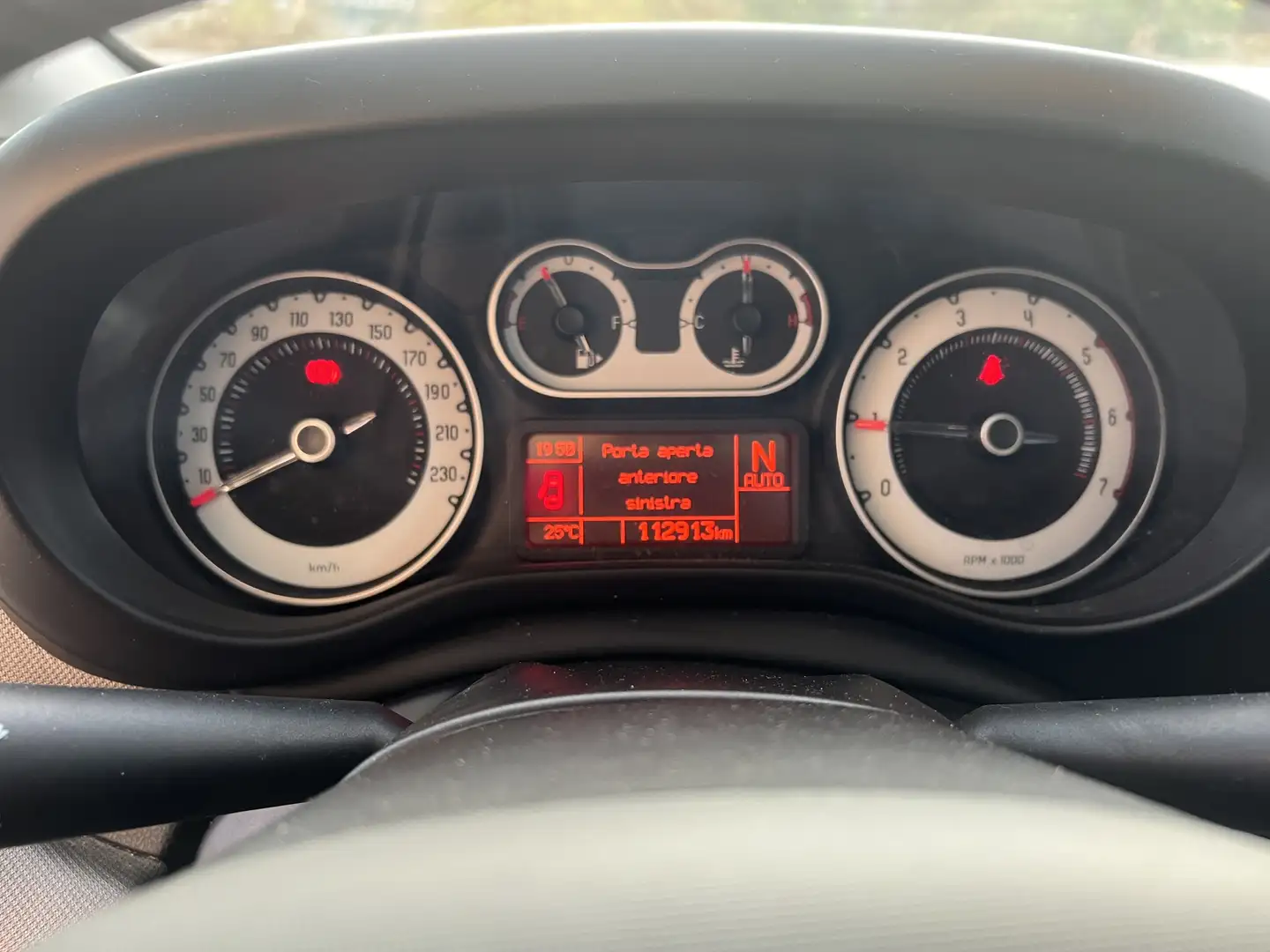 Fiat 500L 1.3 mjt Lounge 95cv dualogic - 1