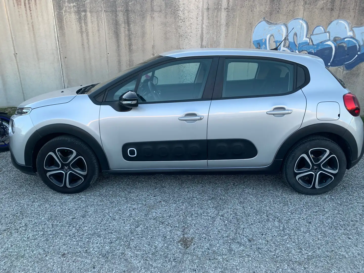Citroen C3 C3 1.2 puretech Feel Gpl 82cv neopatentati Argento - 2
