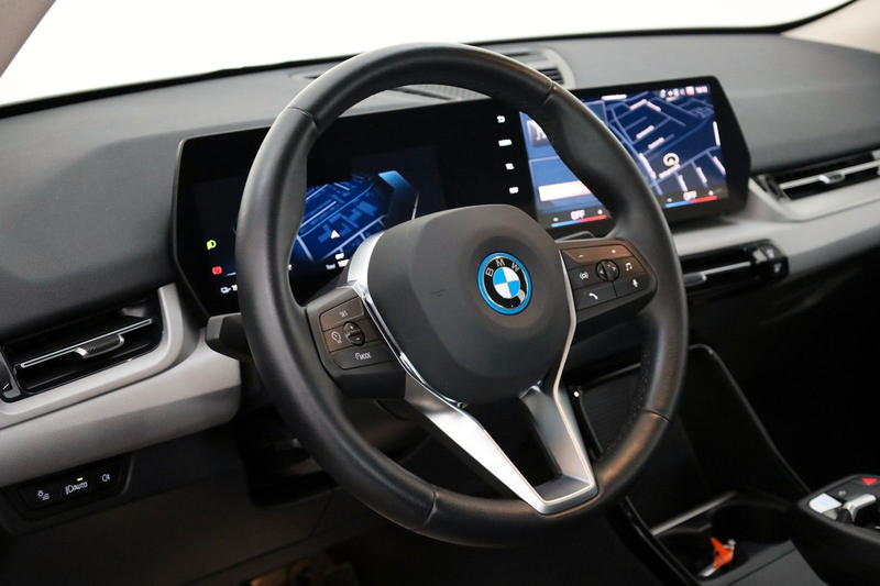 BMW iX2 20 eDrive,Navi,LED,SH,Kamera,Ausparkassist — photo 15