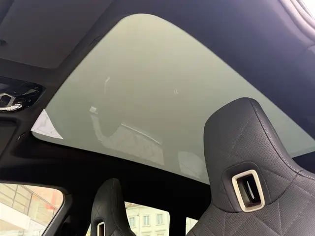 BMW Ix view 8