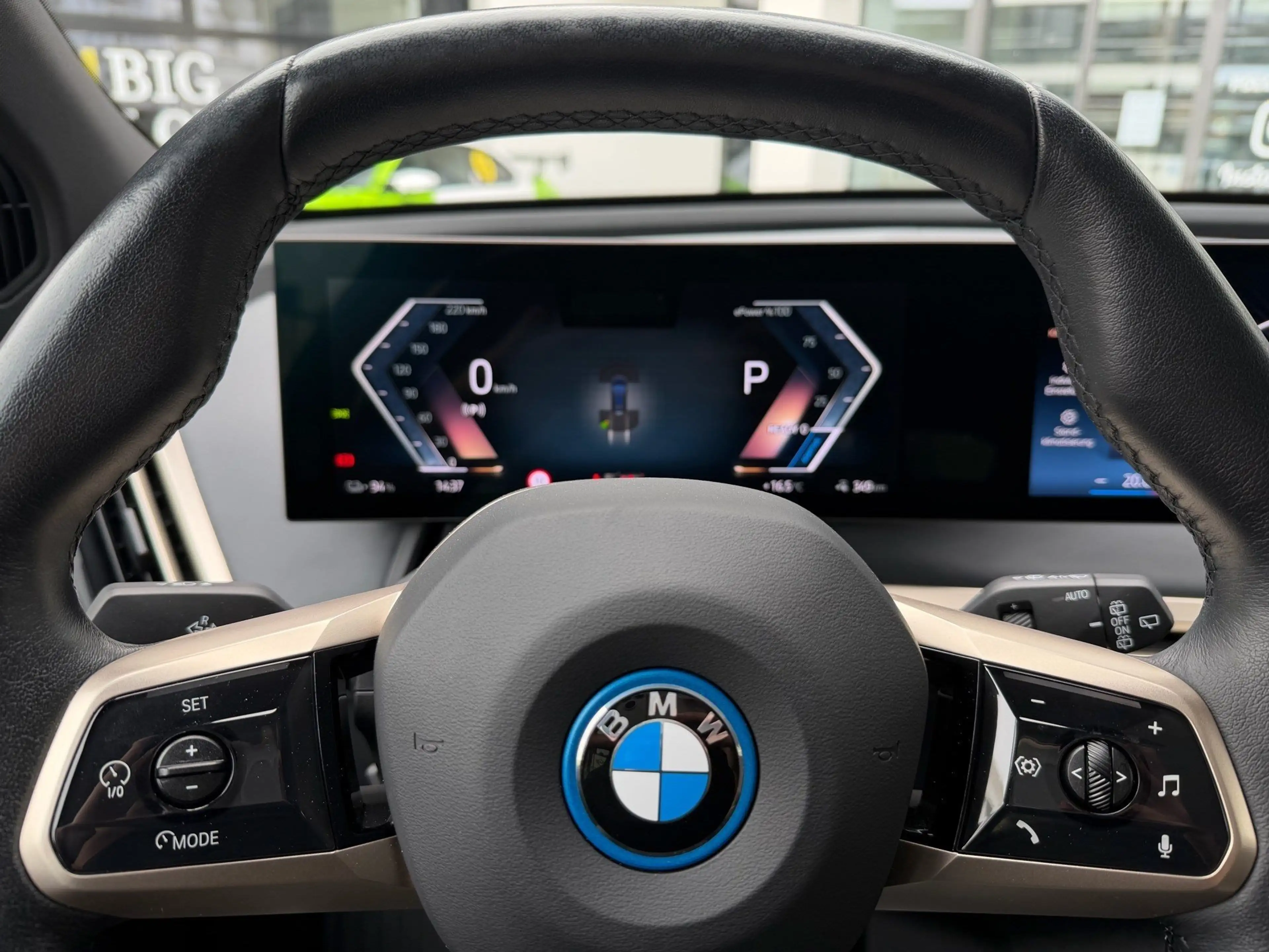 BMW iX xDrive40 M Sport Laser DA/PA Prof Pano AHK HK — photo 13