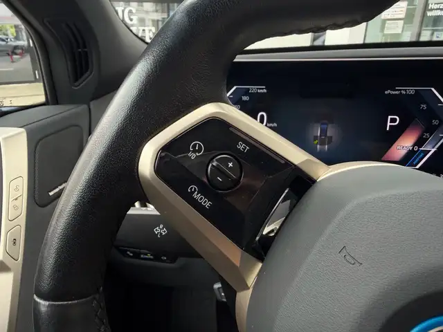 BMW Ix view 15