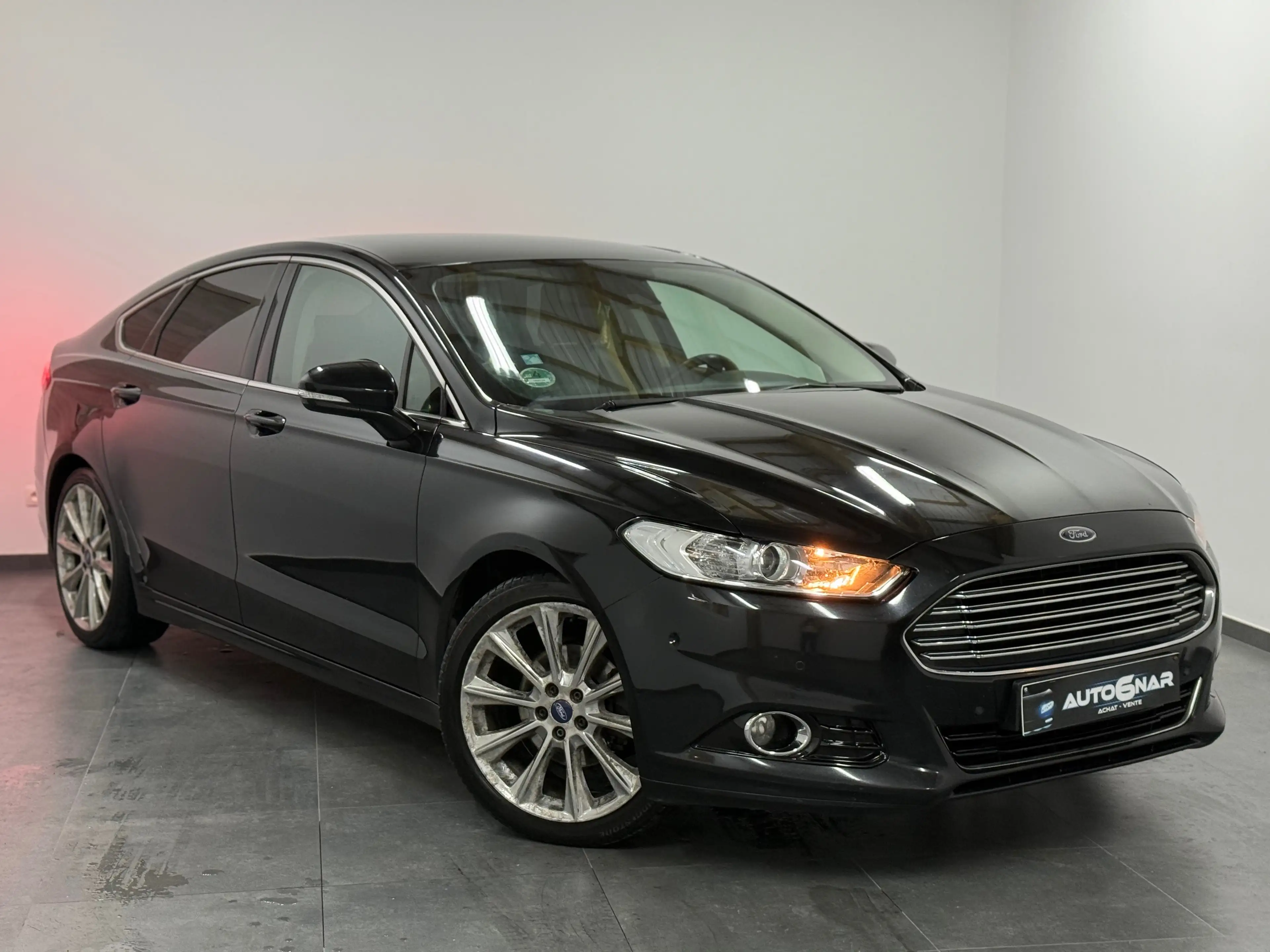Ford Mondeo 2.0 TDCi Titanium - Euro 6b - Navi - Camera - Carnet