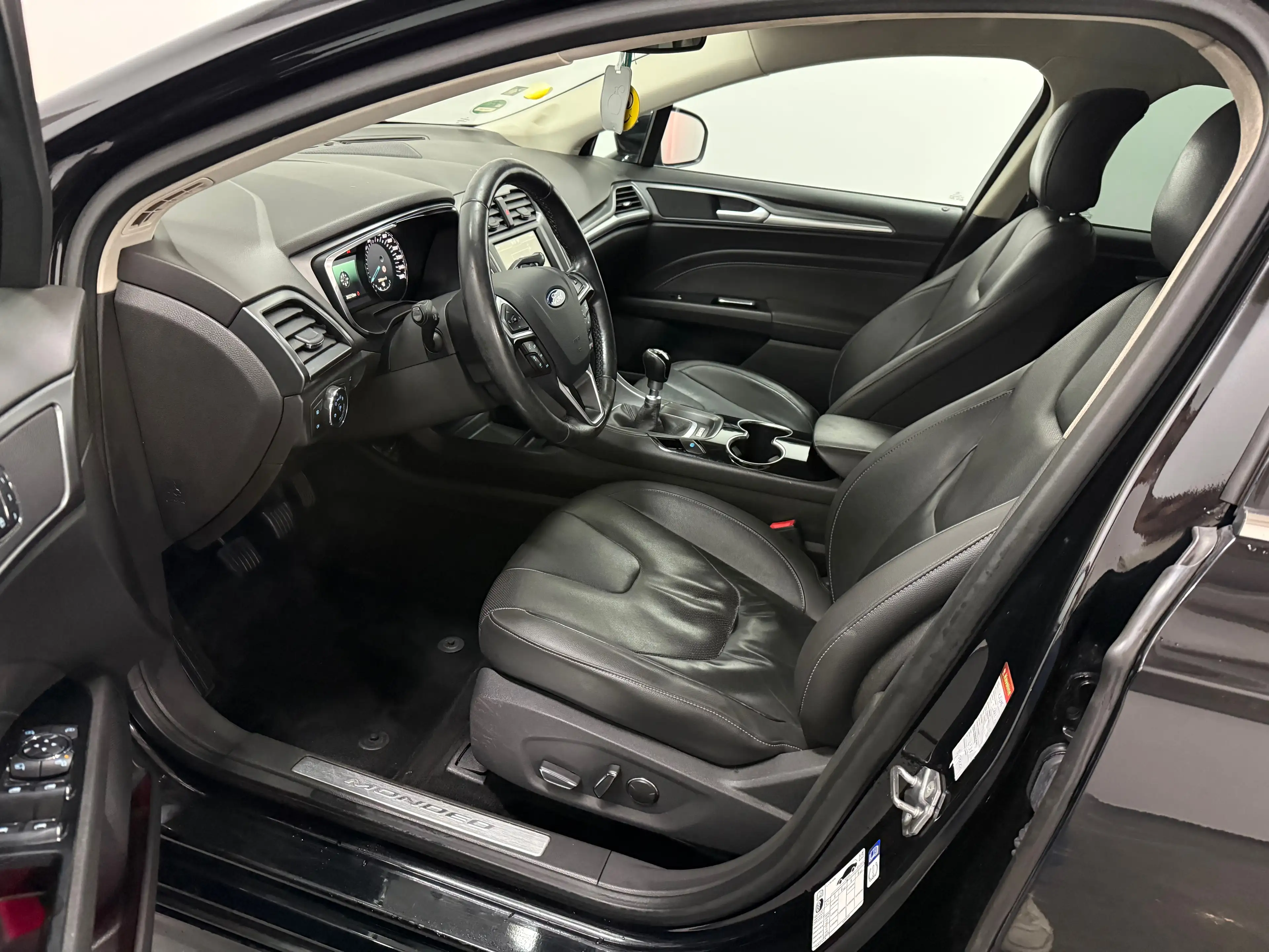 Ford Mondeo 2.0 TDCi Titanium - Euro 6b - Navi - Camera - Carnet — photo 10