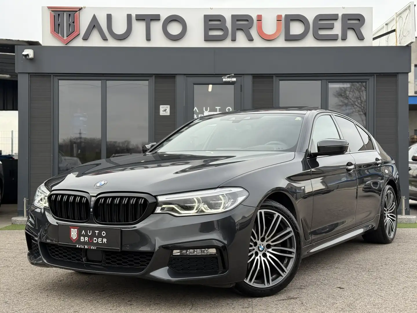 BMW 520 520 d M Sport Led Schiebedach Grau - 2