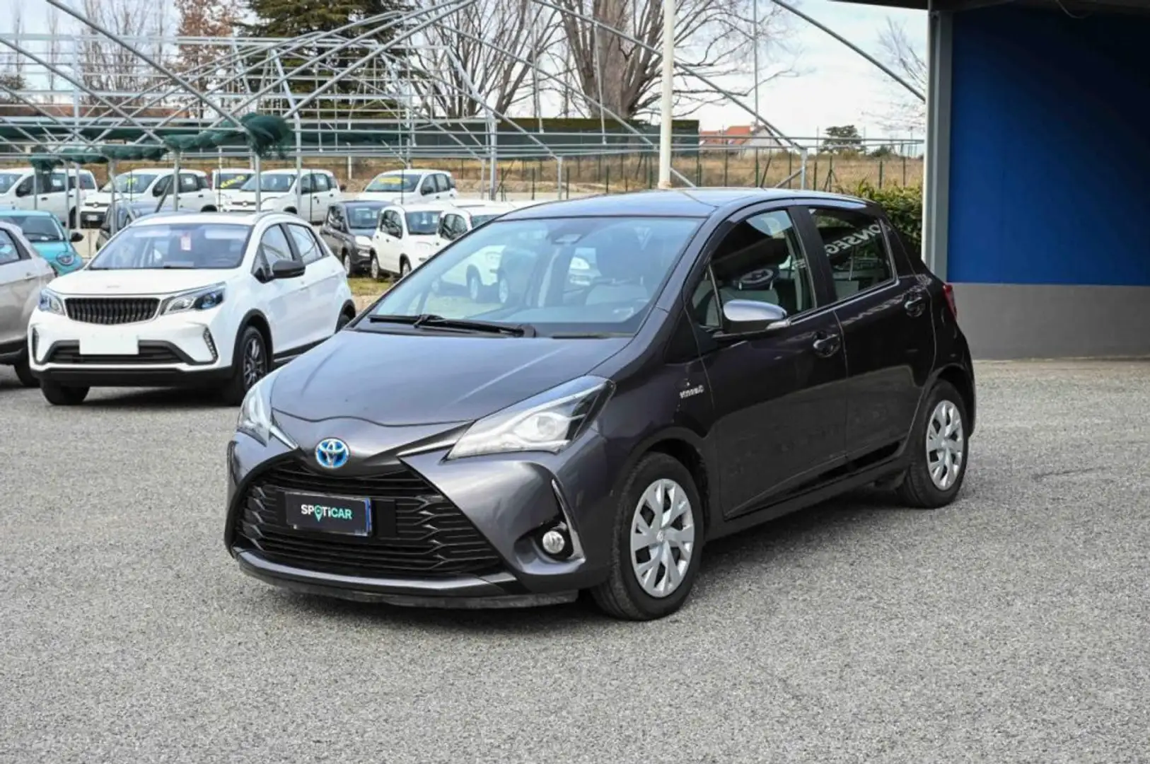 Toyota Yaris 1.5 Hybrid 5 porte Style Grigio - 1