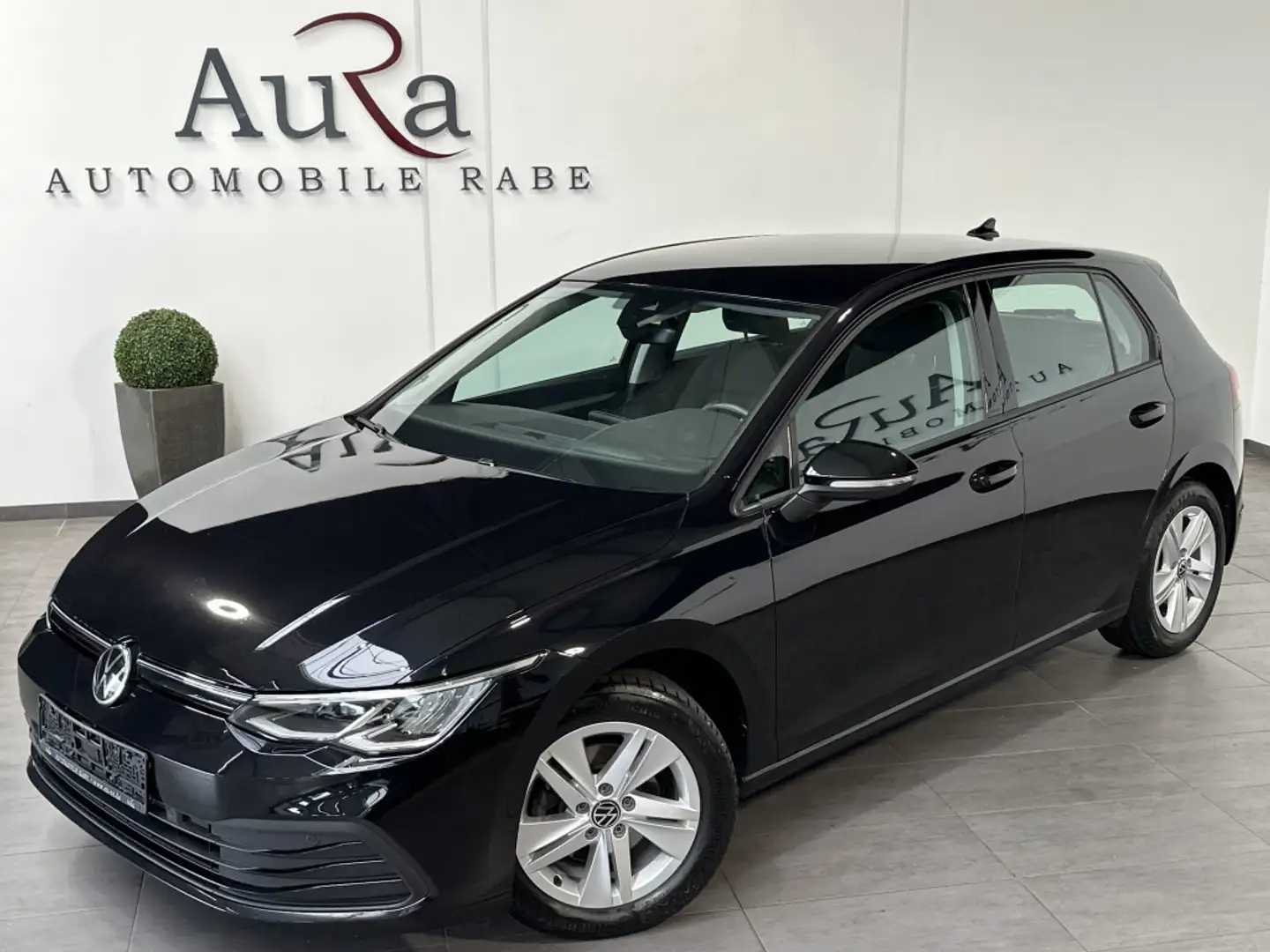 Volkswagen Golf 2.0 TDI DSG Life NAV+LED+ACC+CARPLAY+1HD+VC Black - 2