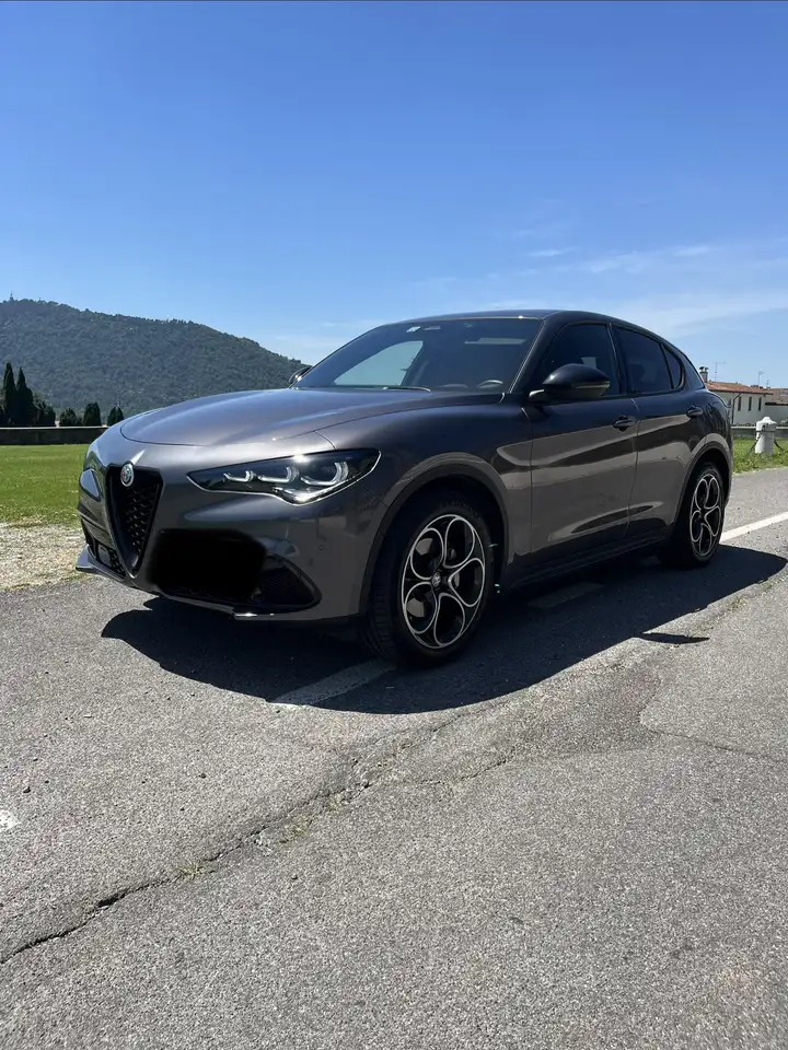 Alfa Romeo Stelvio 2025 — фото 8