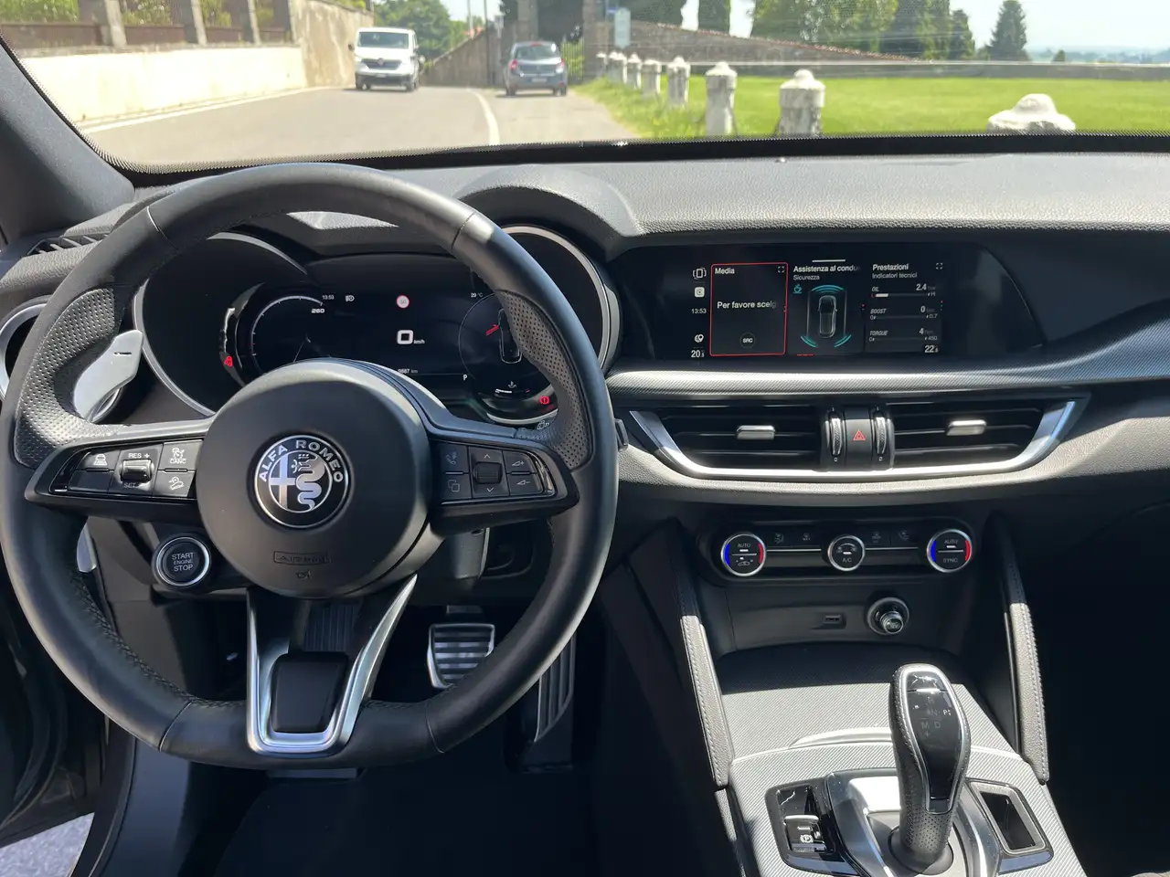 Alfa Romeo Stelvio 2025 — фото 13