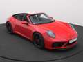 Porsche 992 Carrera 4 GTS Cabriolet Rood - thumbnail 9