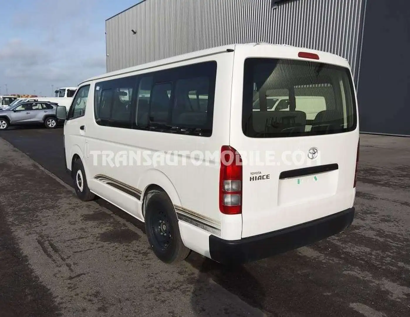 Toyota Hiace STANDARD ROOF - EXPORT OUT EU TROPICAL VERSION - Weiß - 2
