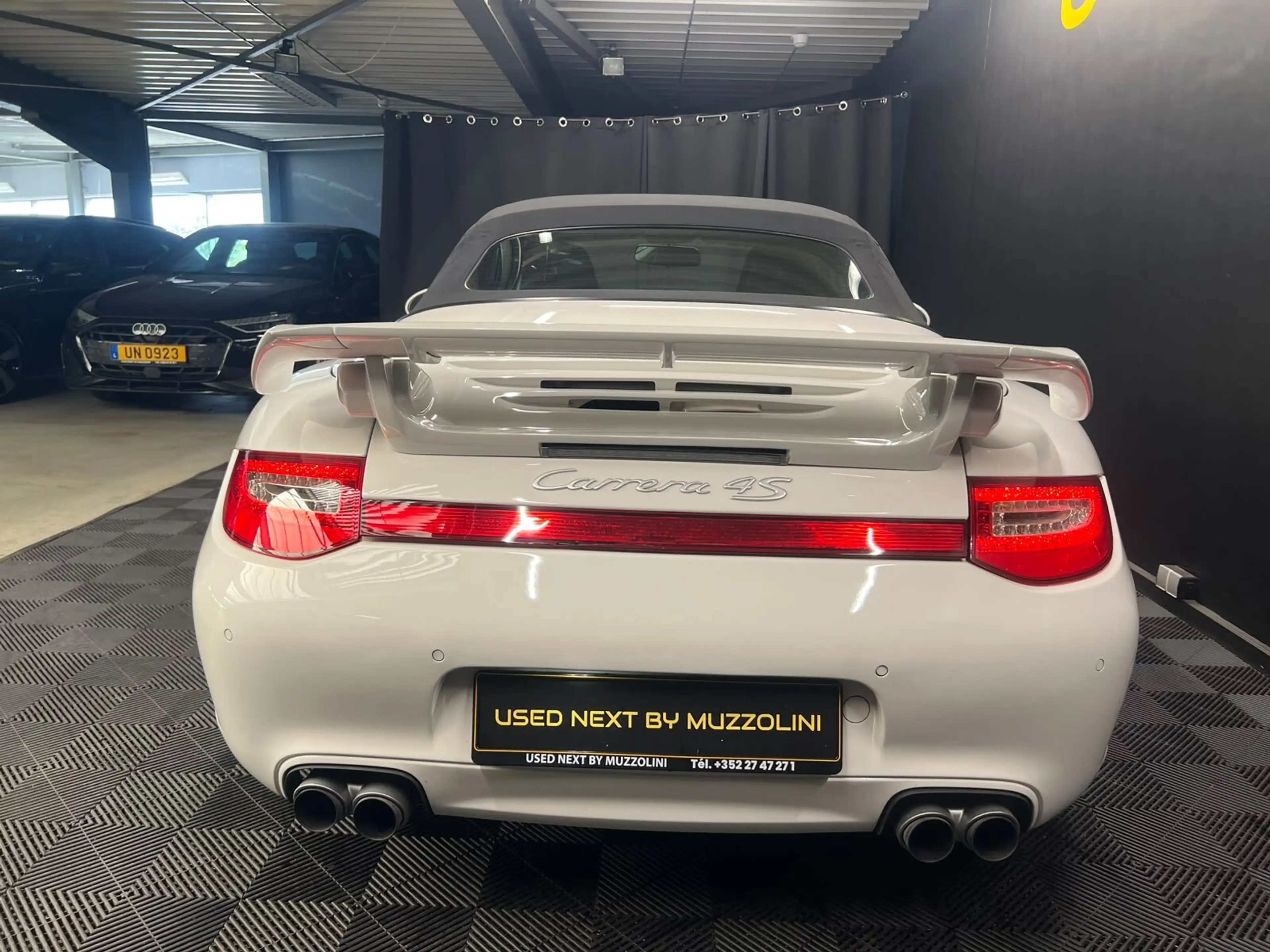 Porsche 911 CARRERA 4S CABRIOLET — photo 10