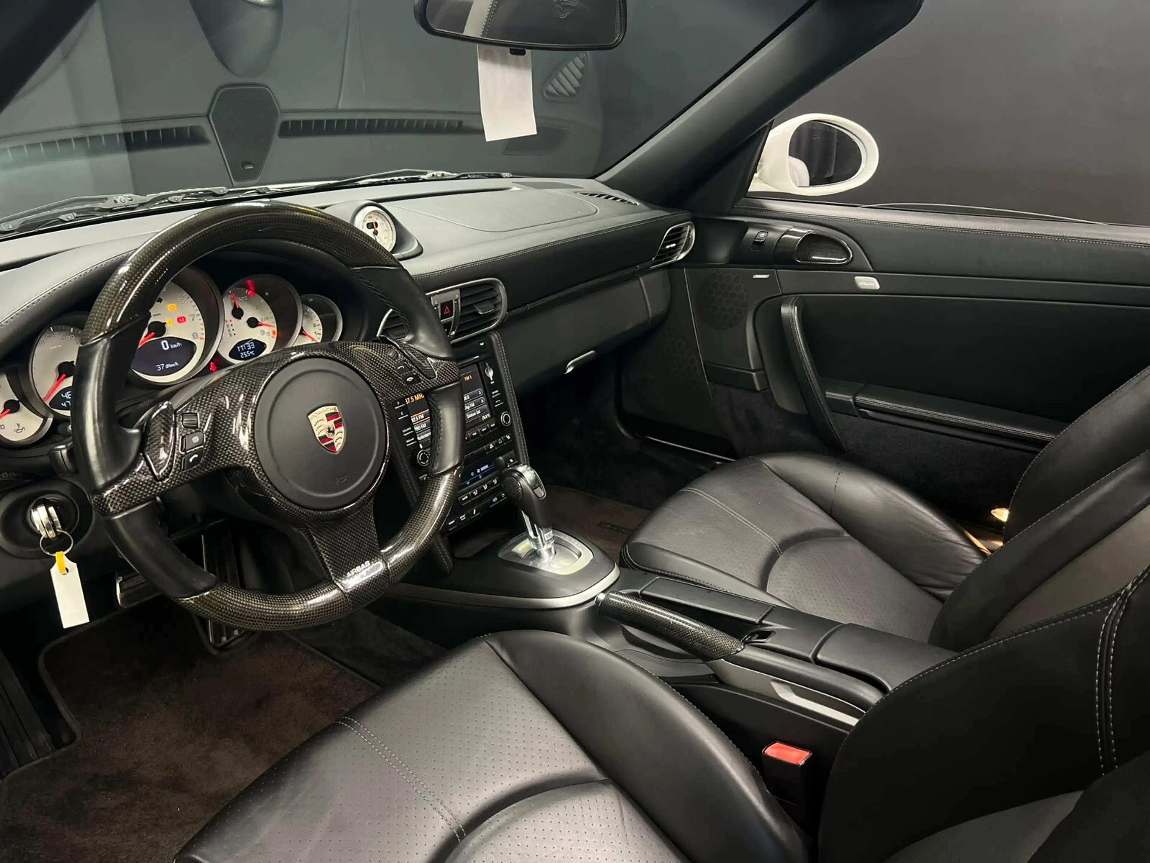 Porsche 911 CARRERA 4S CABRIOLET — photo 2