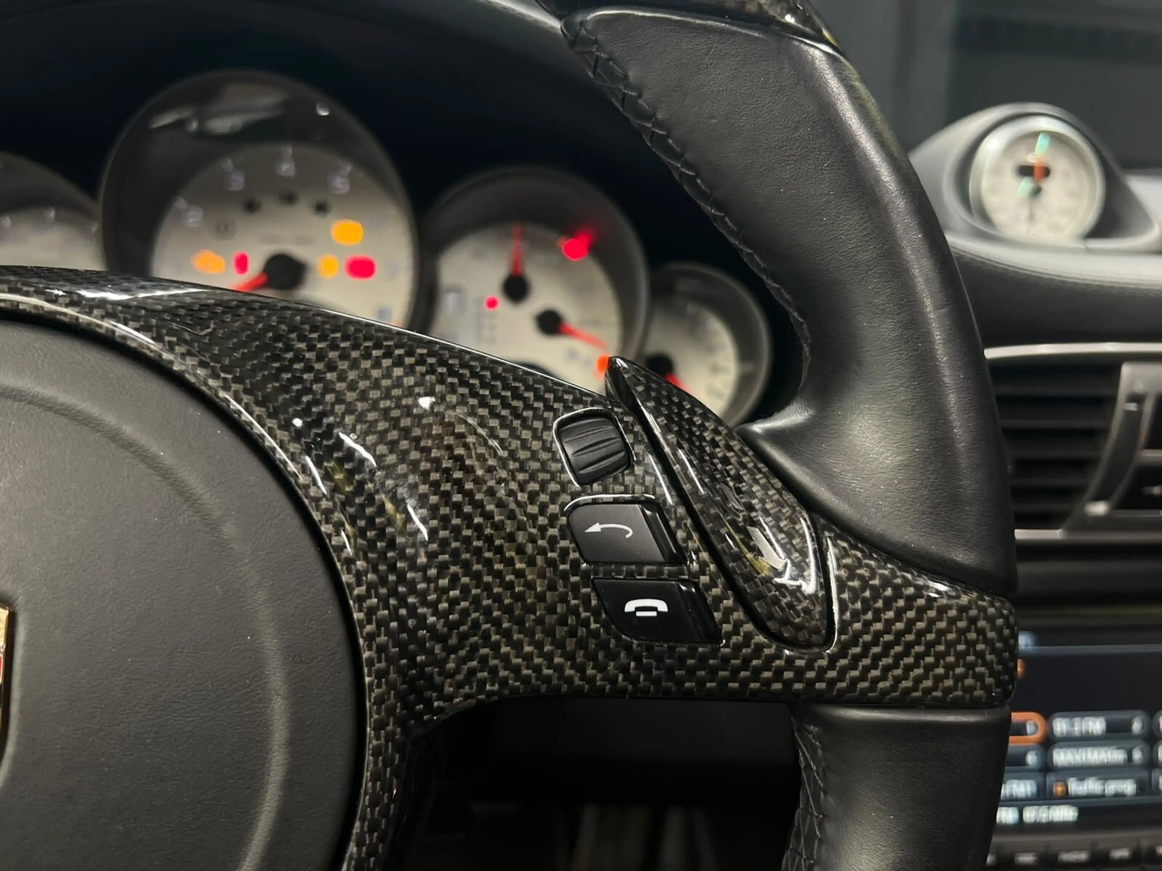 Porsche 911 CARRERA 4S CABRIOLET — photo 14