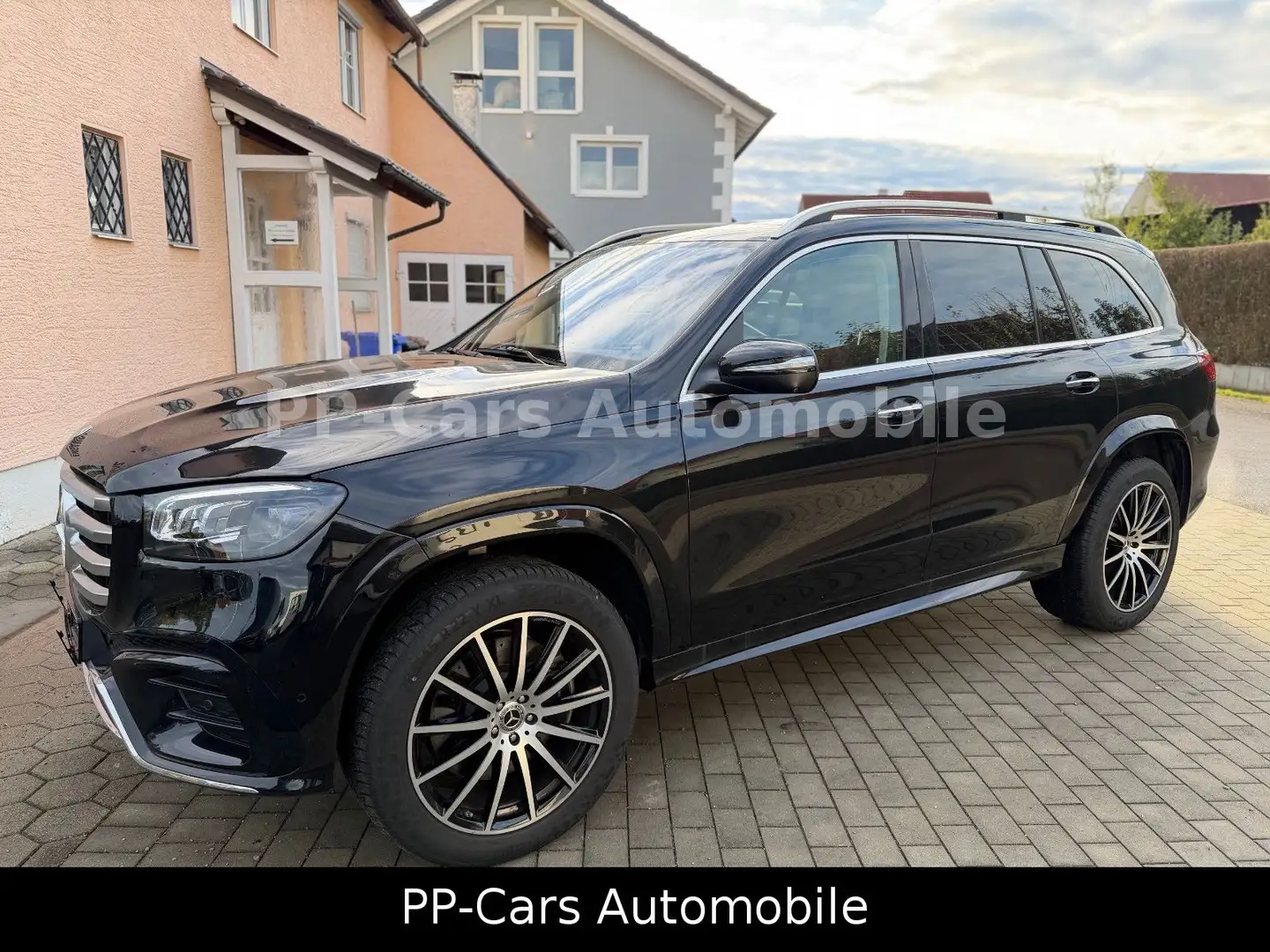 Mercedes-Benz GLS 580 4M AMG PREMIUM+*E-Active Body C.*AHK*FKP Noir - 1