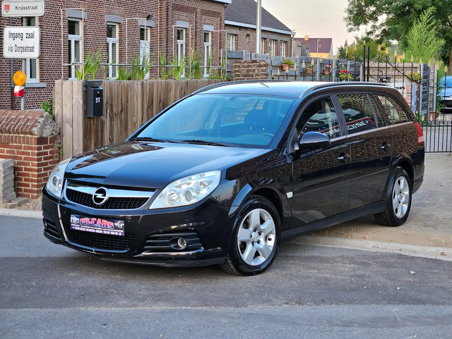 Opel Vectra Opel vectra 2007 1.9 120pk 1ste eig/Airco Zwart - 2