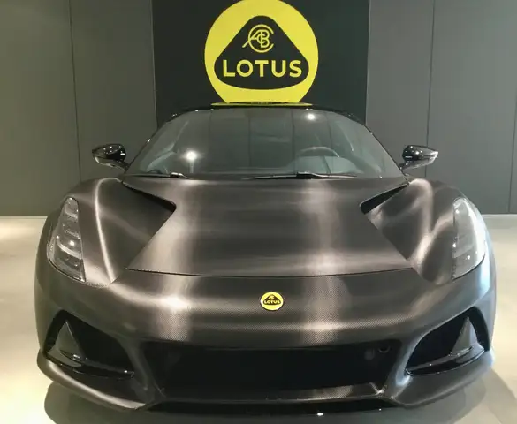Lotus Emira i4 First Edition "Carbon look"