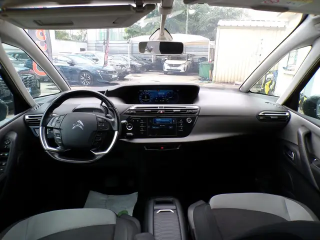 Citroen C4 Picasso view 15