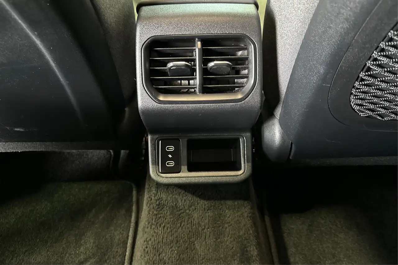 Kia K4 photo Kia K4