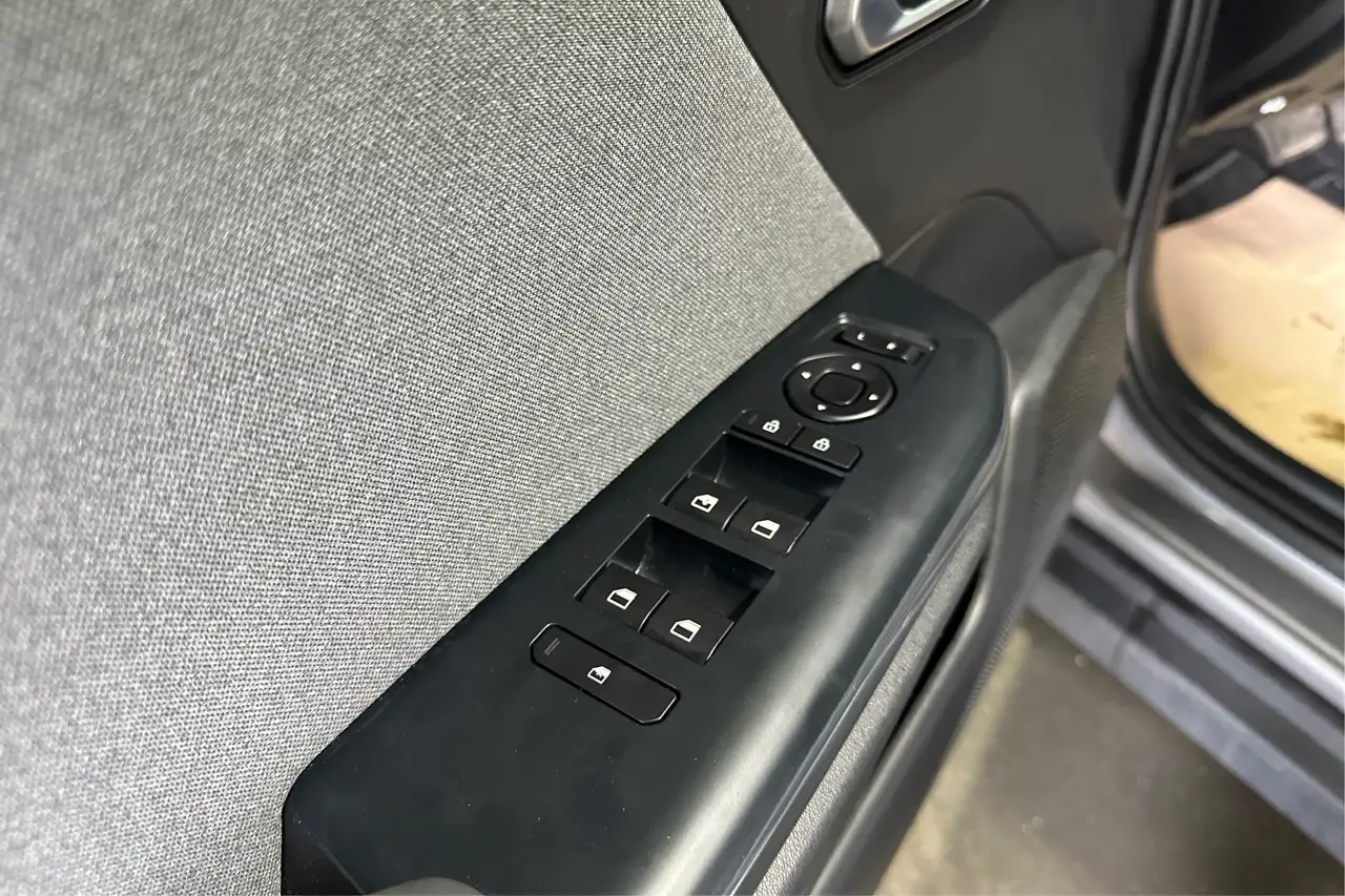 Kia K4 photo Kia K4