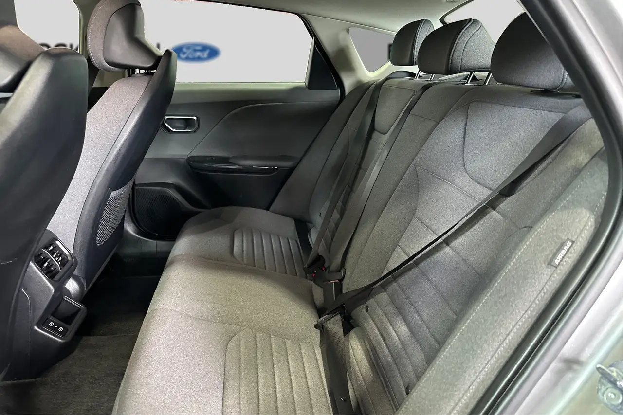 Kia K4 photo Kia K4
