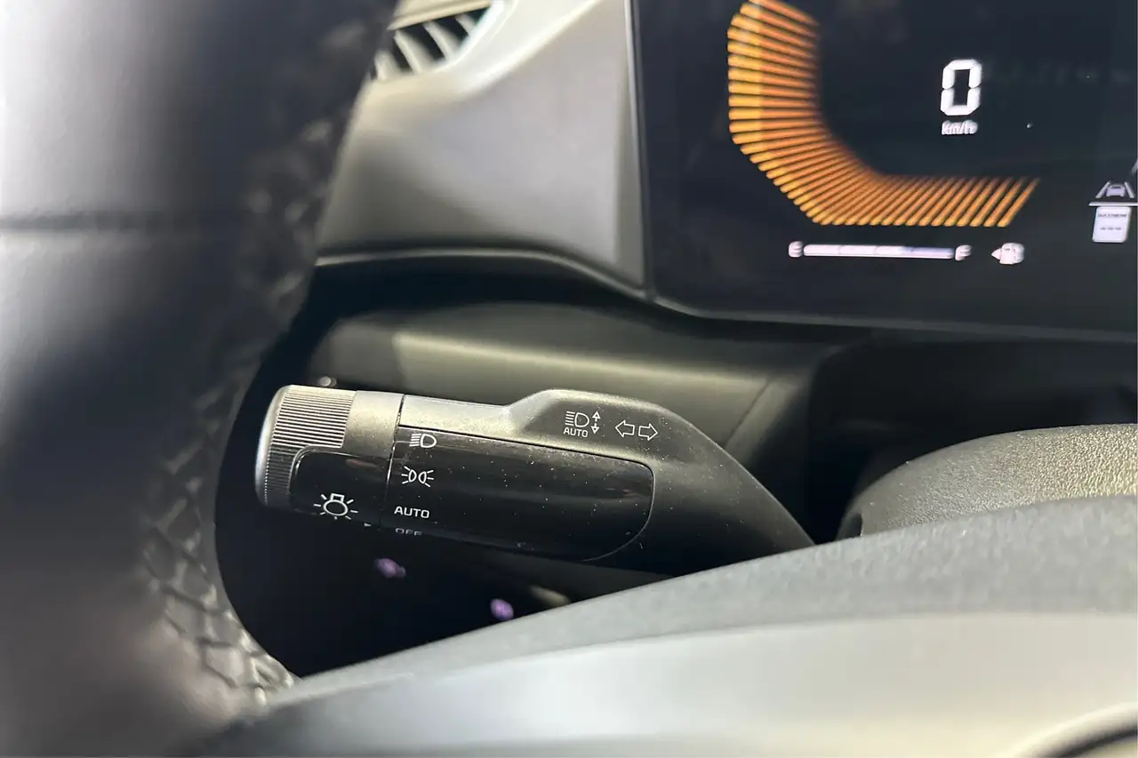 Kia K4 photo Kia K4