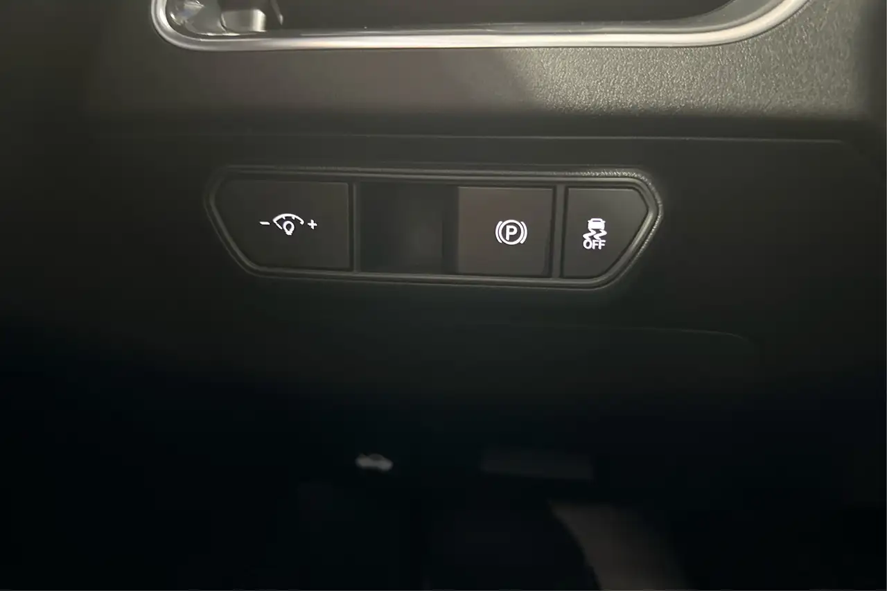 Kia K4 photo Kia K4