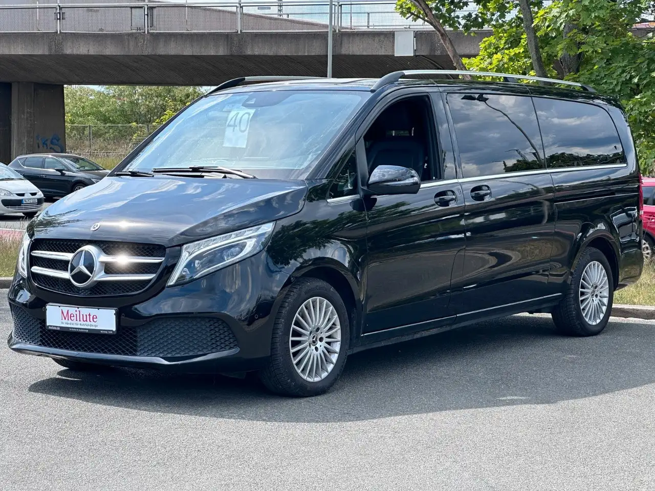 Mercedes-Benz V 250