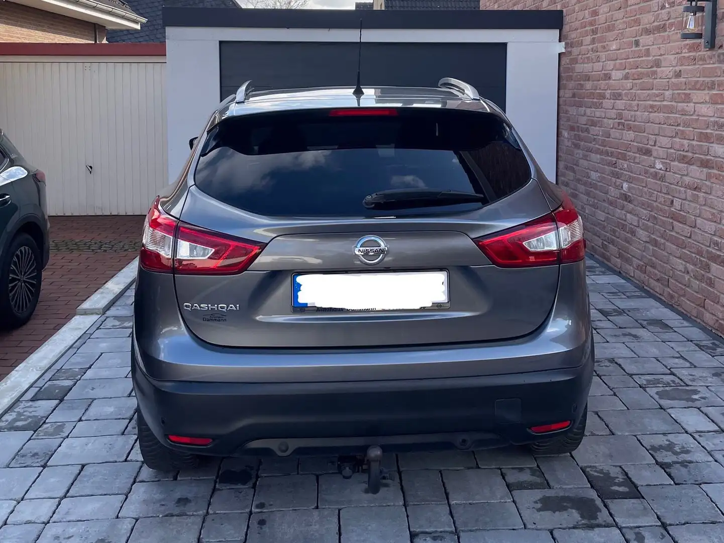 Nissan Qashqai TEKNA/Panorama Dach/360 Grad Kamera Grau - 2