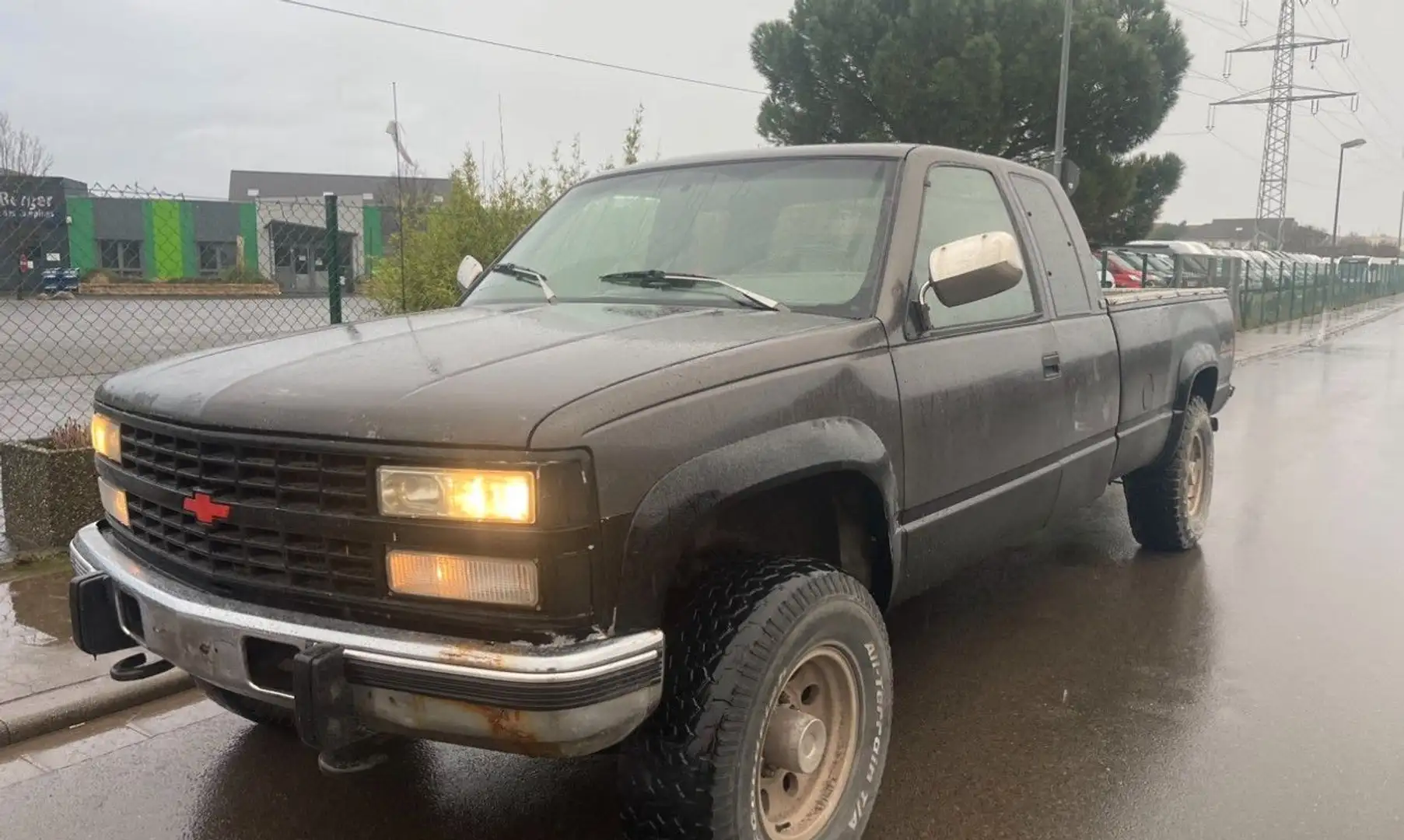 Chevrolet Silverado Pick Up 4x4 Allrad Long Gris - 1