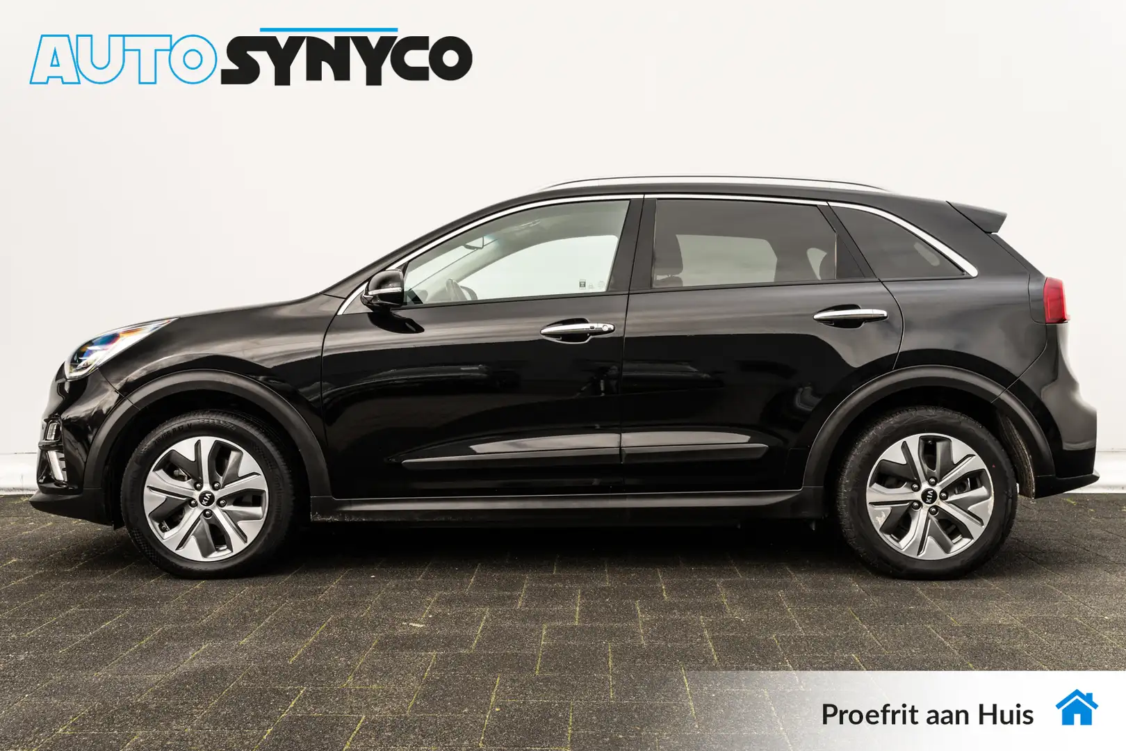 Kia e-Niro ExecutiveLine 64 kWh | Leder | Adapt. Cruise | Ele Zwart - 2