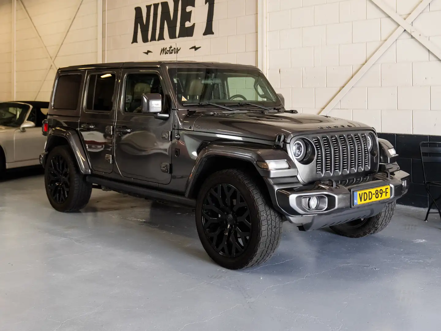 Jeep Wrangler Jeep Wrangler BRUTE 2.0T Sahara | CAMERA | TREKH Grijs - 2