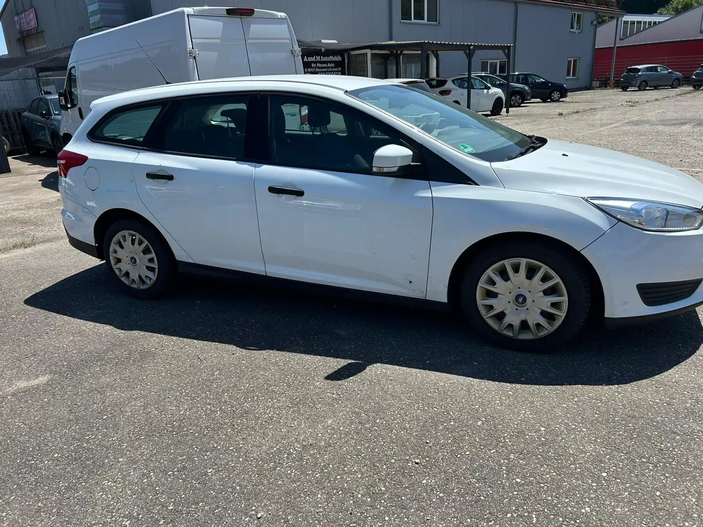 Ford Focus 1.0 EB Kombi Motorschaden/Zahnriemendefekt Weiß - 2