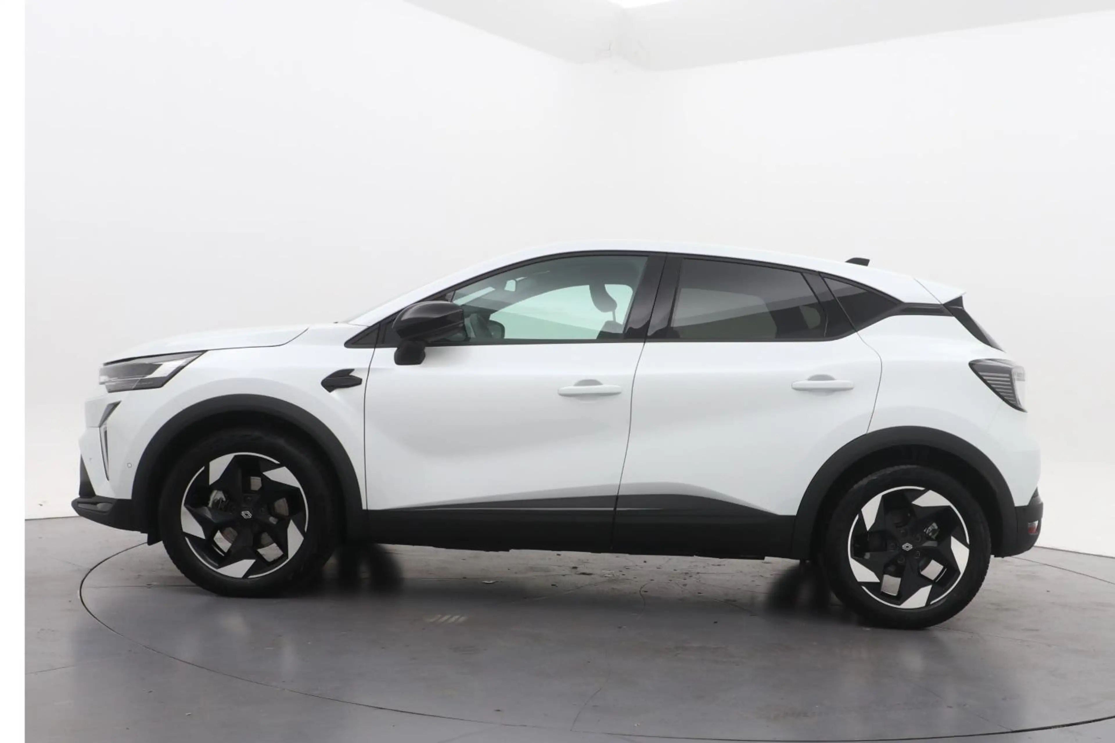 Renault Captur 1.8 E-Tech full hybrid 160 techno — photo 8
