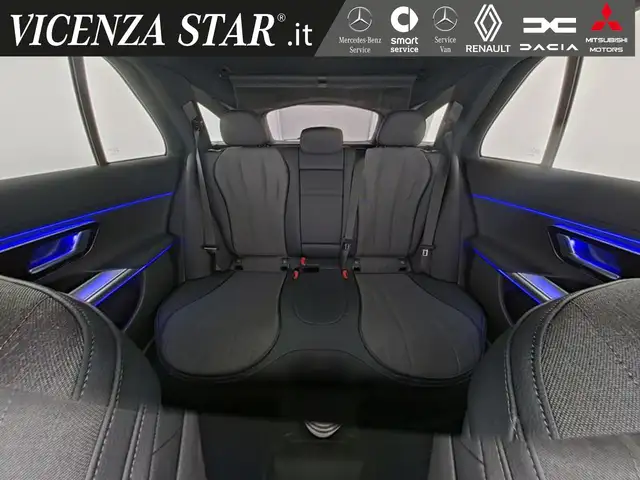 Mercedes-Benz E-Class view 9