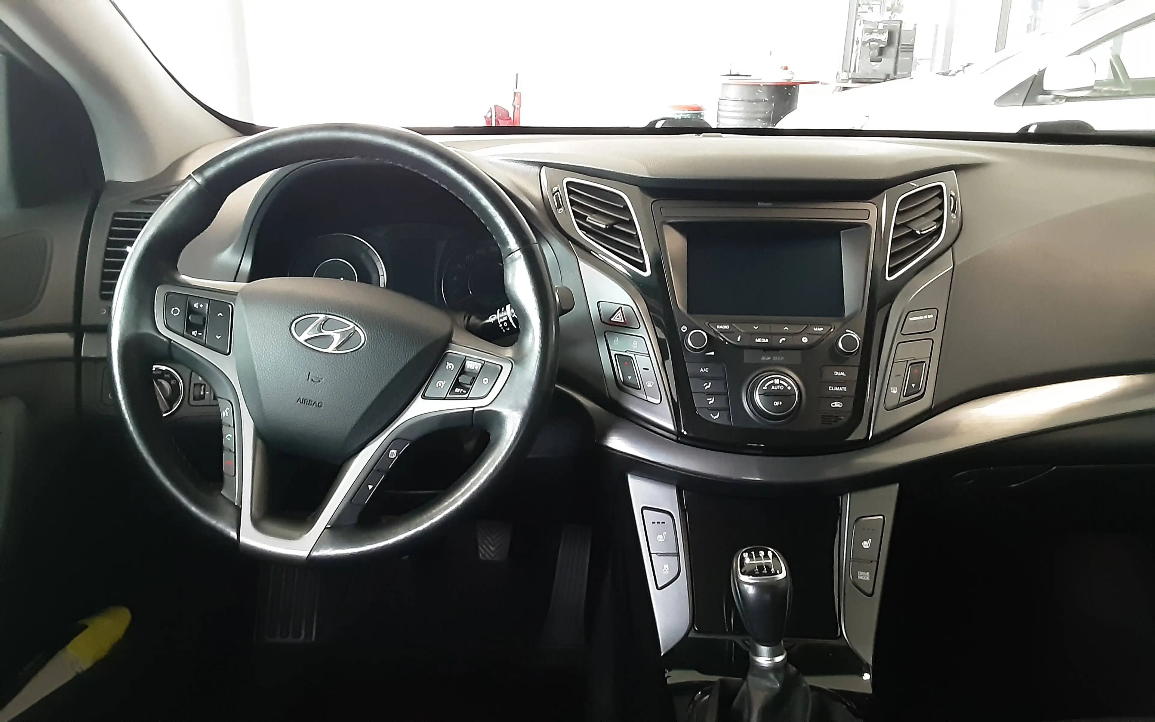 Hyundai i40 i40 Kombi blue 1.7 CRDi DCT Trend — photo 7