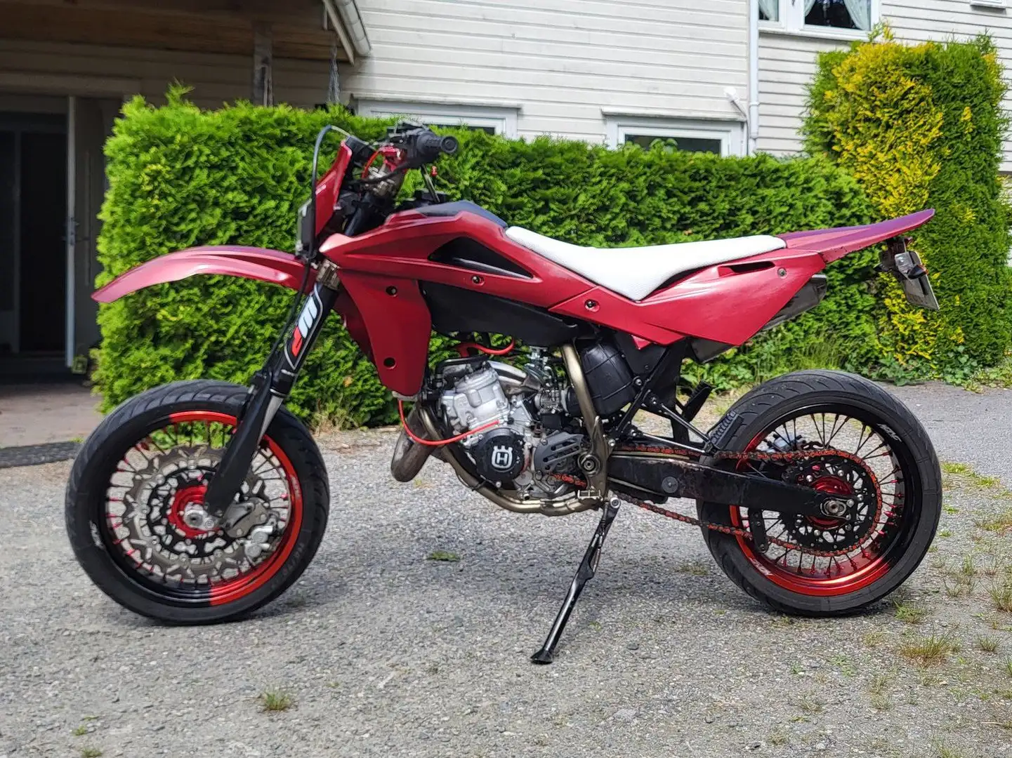 Husqvarna SM 125 Rouge - 1
